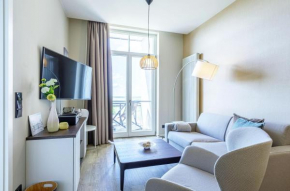 Kleine Welle - Haustierfreundliches Zwei-Zimmer Apartment mit Südbalkon und Platz für drei Personen im ersten Obergeschoss in Wustrow